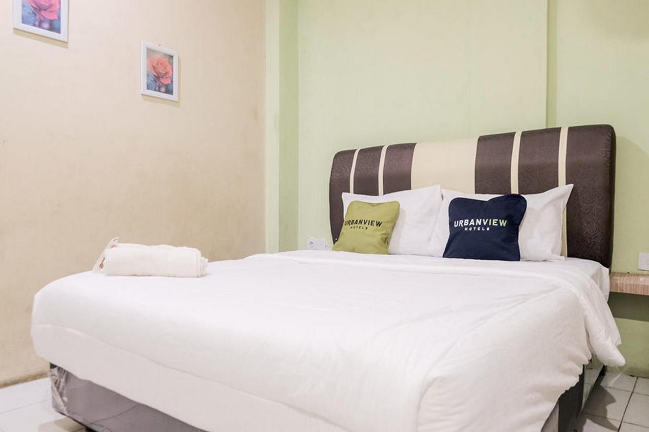 Urbanview Hotel Ta Ke Jelutung Puncak ג'מבי מראה חיצוני תמונה
